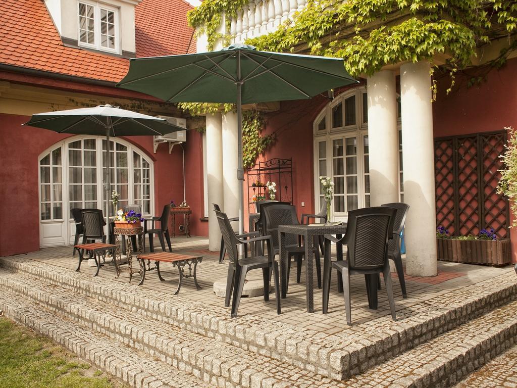 Pensjonat Zacisze Plewiska Extérieur photo
