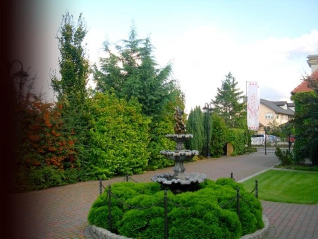 Pensjonat Zacisze Plewiska Extérieur photo