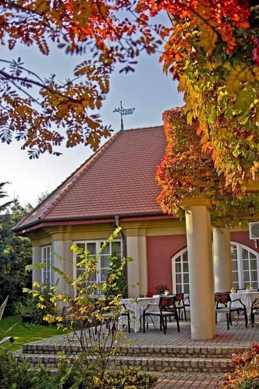 Pensjonat Zacisze Plewiska Extérieur photo